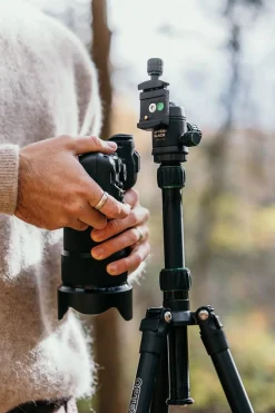 Optex Tripods / Heads | Black 4-Section Pro Carbon Fibre Travel Tripod