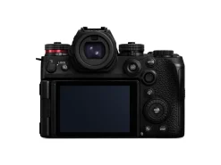 Panasonic Interchangeable Lens Cameras | Mirrorless Cameras Only | Lumix S1R II Body